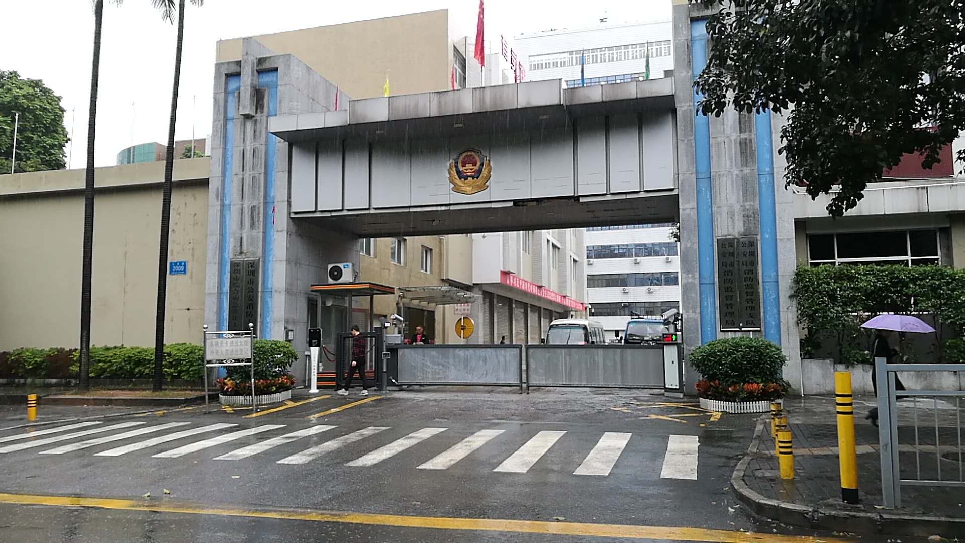 深圳消防總局廣告道閘系統(tǒng)現場案例